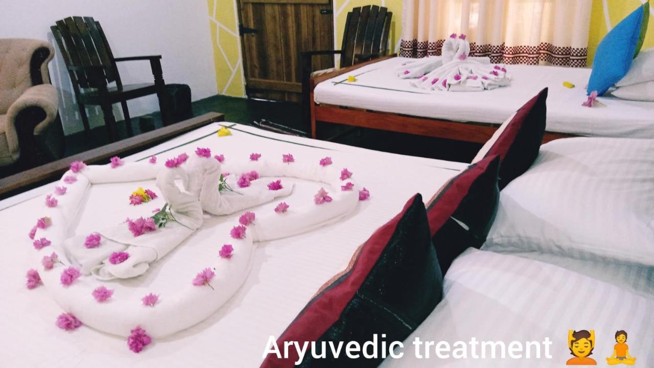 Oleena Home Stay Habarana Esterno foto