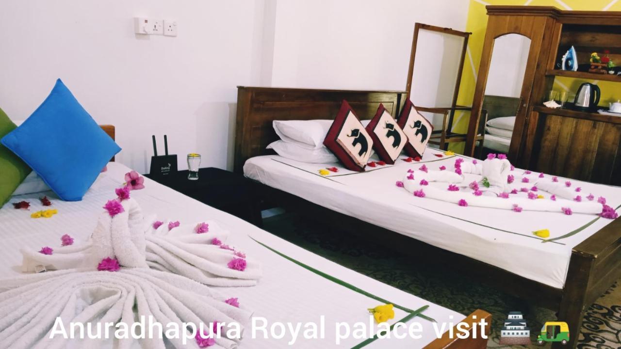 Oleena Home Stay Habarana Esterno foto